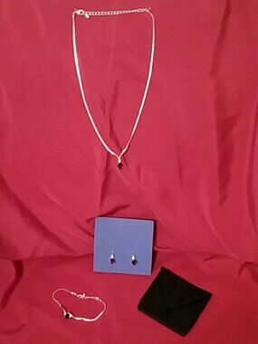 Pear shaped 3 piece set.